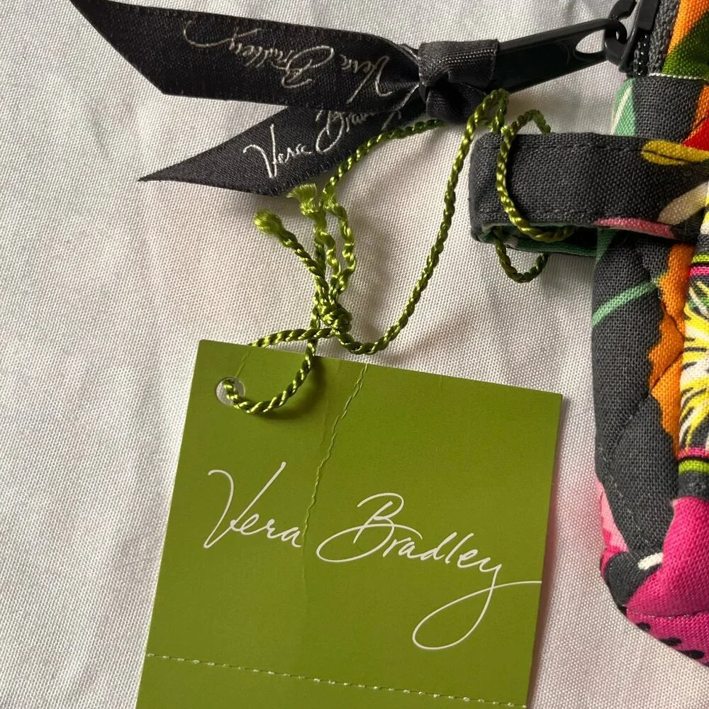 Vera Bradley Women's Colorful Flower Plastic Pattern Lined Cosmetic‎ Makeup